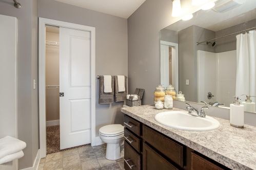 115 Logan St, Grand Rapids MI 49503-5457 exterior