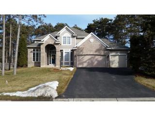 8284 Emerald Ln, Saint Paul MN  55125-3325 exterior