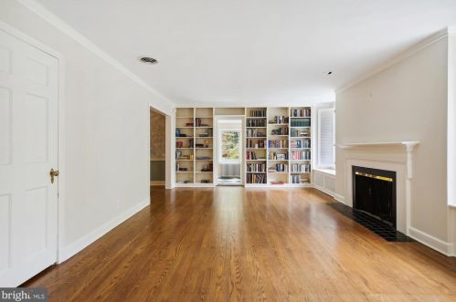 312 Alexandria Ave, Alexandria VA 22301-3036 exterior