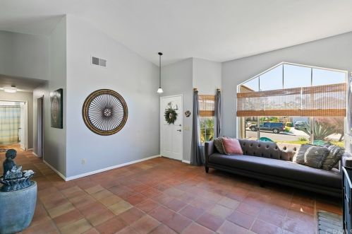 29714 Dawncrest Cir, Temecula, CA 92591-1878