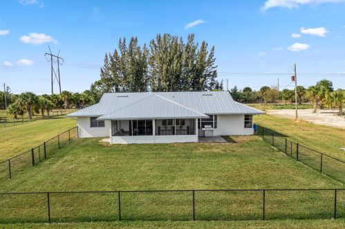 9600 Carlton, Fort Pierce FL 34987-3403 exterior