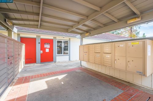 4081 Clayton Rd, Concord CA  94521-2660 exterior