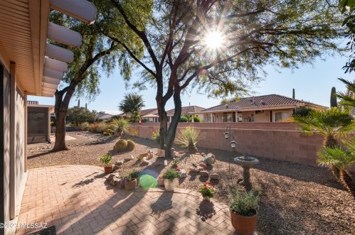 7655 Summer Scene Dr, Tucson AZ  85743-5184 exterior