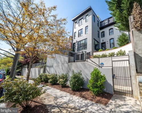 725 Euclid St, Washington, DC 20001-2211