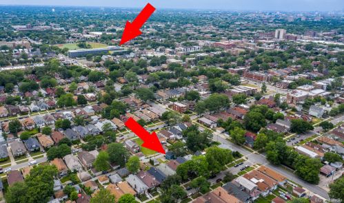 7616 Luella Ave, Chicago IL 60649-4108 exterior