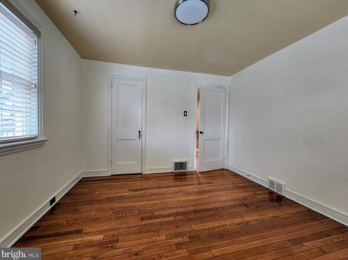 136 School Ln, Media PA 19064-2519 exterior