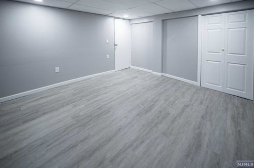 331 Haven Ave, Scotch Plains NJ  07076-1107 exterior