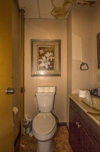 22 Loring St, Springfield MA 01105-2433 exterior