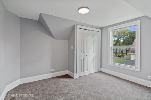 331 110 St, Chicago IL 60655-4004 exterior