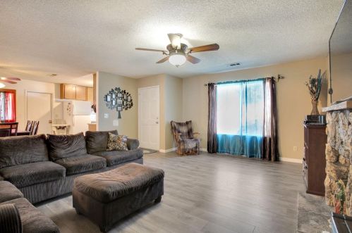 654 Birchwood Way, Turlock CA 95380-5952 exterior