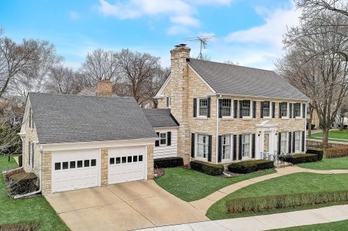 9808 Ridge Blvd, Milwaukee, WI 53226-1619