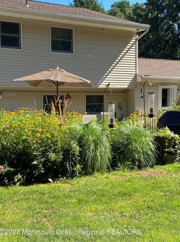 442 Frank Applegate Rd, Jackson Twp NJ 08527-2454 exterior