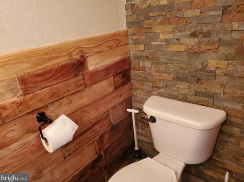 205 Blackfoot Trl, Browns Mills NJ 08015-6214 exterior