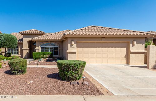 24213 Briarcrest Dr, Chandler, AZ 85248-5926