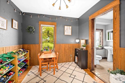 418 Minneapolis Ave, Duluth MN 55803-1856 exterior