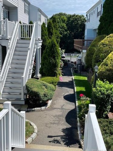 26 Prospect Ave, Norwalk, CT 06850-3223