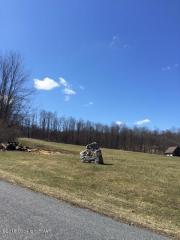 3 Fetherman St, Stroudsburg, PA 18360-1305