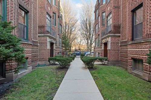 5454 Kimbark Ave, Chicago IL  60615-5217 exterior