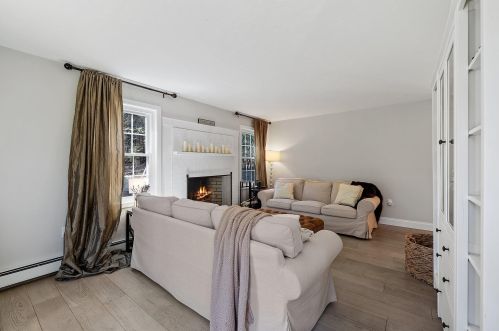 5 Spillway Ln, Concord NH 03301-8303 exterior