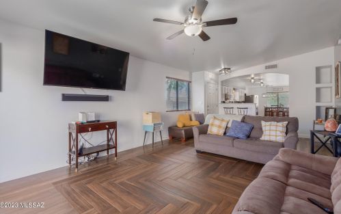 3272 Alexanderwood Dr, Tucson AZ 85746-1081 exterior