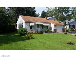 1064 Orchard Ave, Aurora, OH 44202-9587