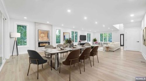 22 Lois Ave, Demarest NJ  07627-2220 exterior