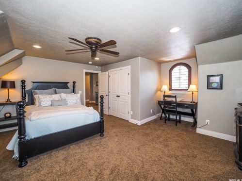 2161 Lorita Way, Sandy UT 84093-6514 exterior