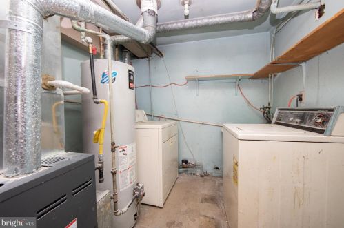 337 Davistown Rd, Blenheim NJ 08012-3301 exterior