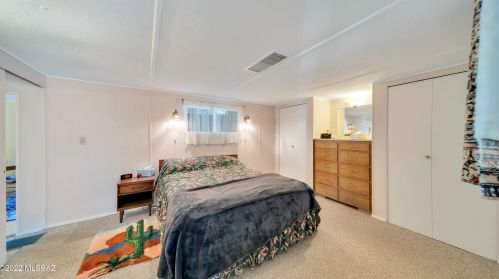 5749 Lazy Heart St, Tucson AZ 85713-6436 exterior