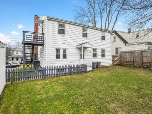 76 Stuart Ave, Norwalk CT 06850-3131 exterior