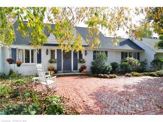 290 Mountain Spring Rd, Farmington, CT 06032-1617