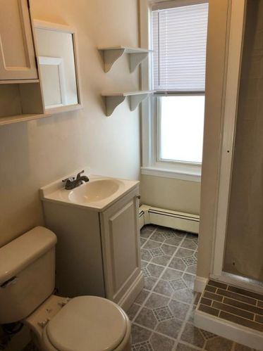 370 River St, Woonsocket RI 02895-1821 exterior