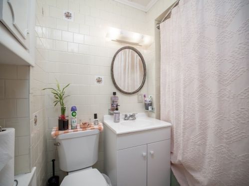 77 Riverdale St, Methuen MA 01844-6105 exterior