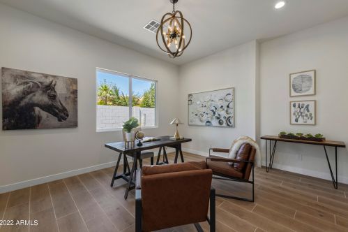 6841 12th Ave, Phoenix AZ  85013-1021 exterior