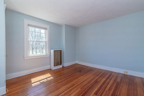 201 Longmeadow St, Springfield MA 01106-1337 exterior