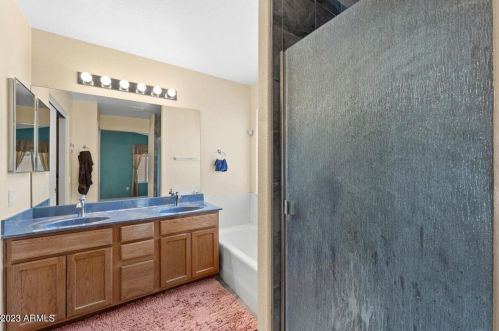 1820 Oakland St, Chandler AZ 85226-2925 exterior