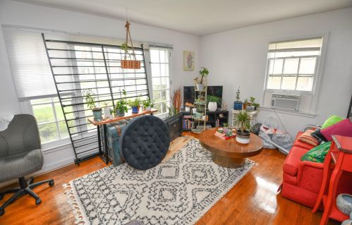 4849 Mohawk Ave, Milwaukee, WI 53217-5431