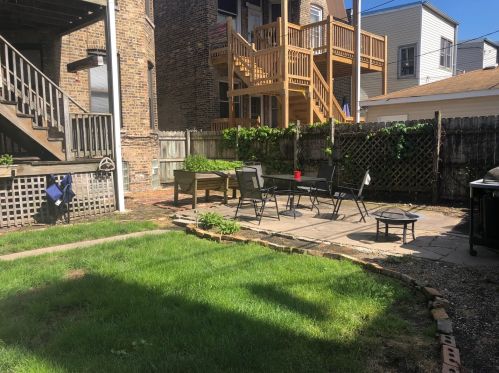 4410 Dover St, Chicago IL 60640-5529 exterior