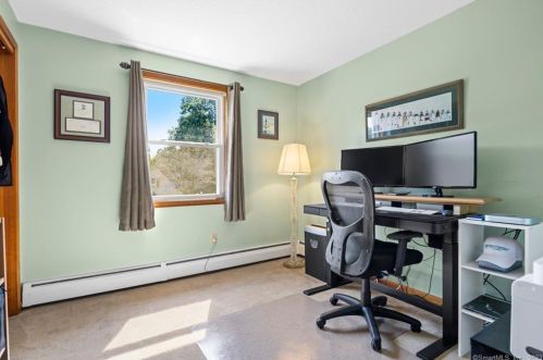 9 Dogwood Ln, Ellington CT exterior