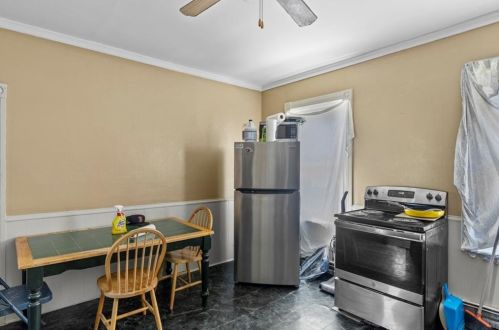 355 Providence St, Woonsocket RI 02895-5173 exterior