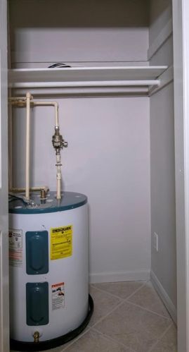 1445 Monroe Dr, Atlanta GA  30324-5329 exterior