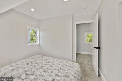 5020 Hanna Pl, Washington DC  20019-5818 exterior