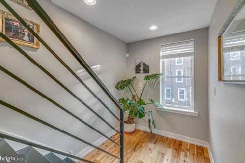 1223 Ellsworth St, Philadelphia PA 19146-2812 exterior