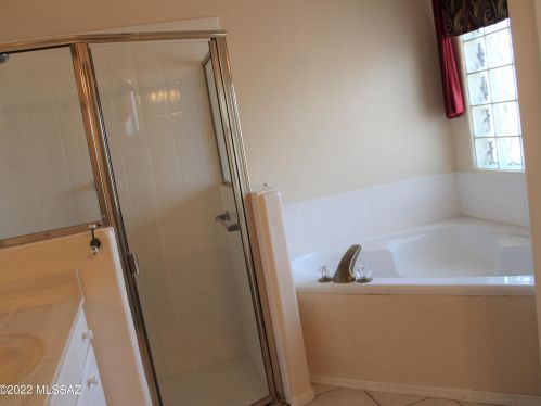 1401 Abrego Dr, Green Valley AZ 85614-3640 exterior