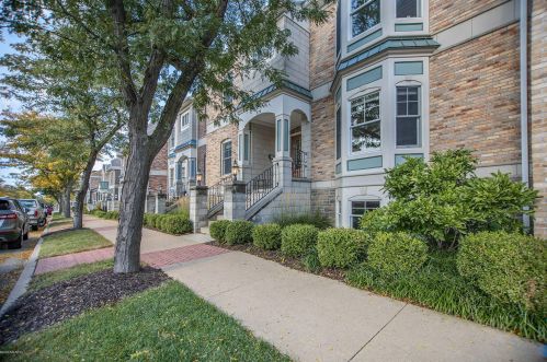 272 Clay Ave, Meskegon, MI 49440-1202