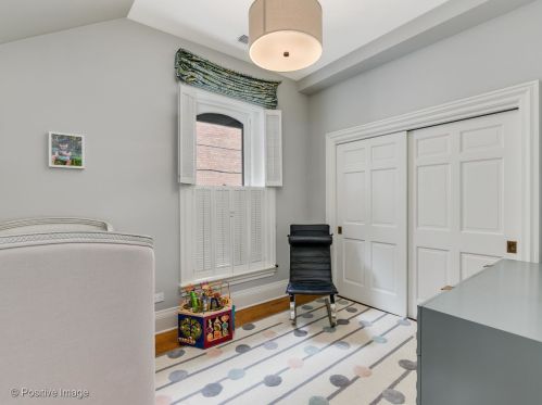 529 Wrightwood Ave, Chicago IL  60614-1794 exterior