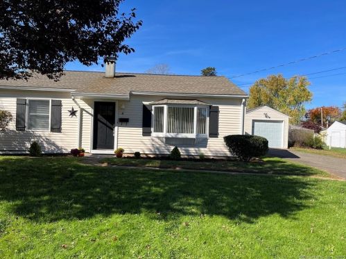 4 Cheryl Ave, Wallingford CT  06492-3911 exterior