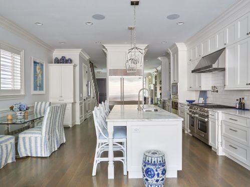 2734 Magnolia Ave, Chicago IL 60660-1909 exterior