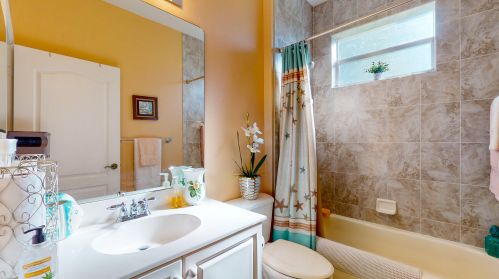 10051 Chadwick Dr, Fort Pierce FL 34987-2418 exterior