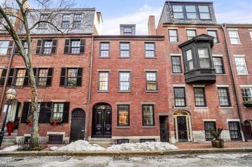 16 Pinckney St, Boston MA exterior